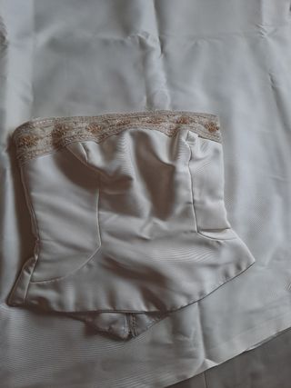 Vestido de novia palabra de honor, dos piezas