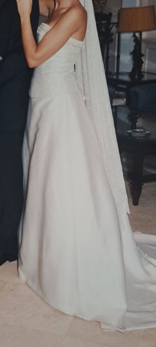 Vestido de novia palabra de honor, dos piezas