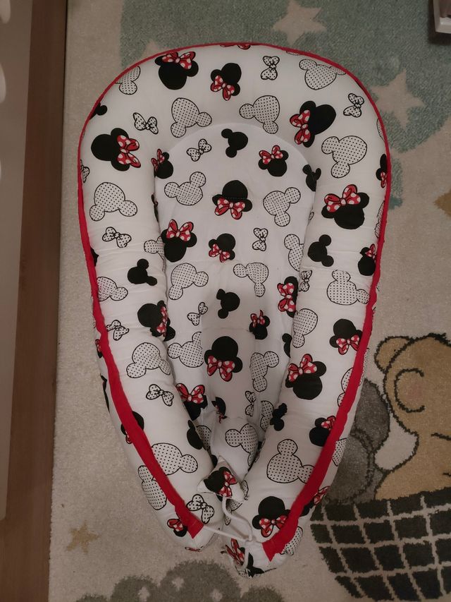 Nido de bebé Mickey mouse