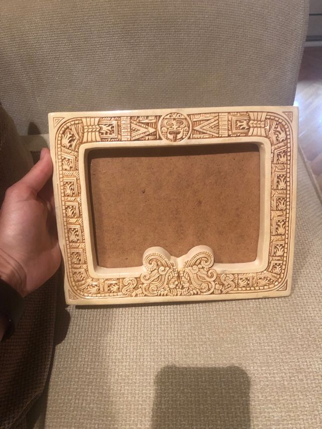 Marco hecho a mano impecable