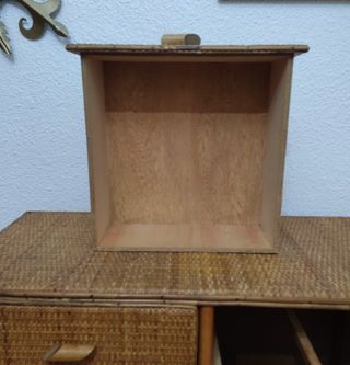 CÓMODA VINTAGE AÑOS 70 RATÁN Y BAMBÚ