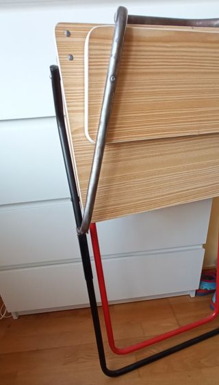 Antiguo pupitre escolar