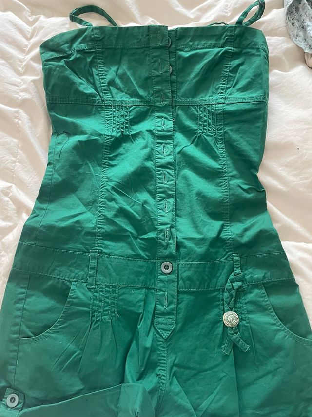 Mono verde de mujer Bershka solo un uso