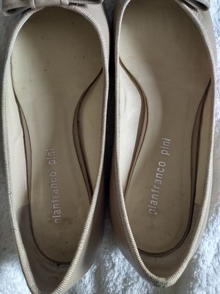 Gianfranco Pini 36 décolletées beige con nastrino