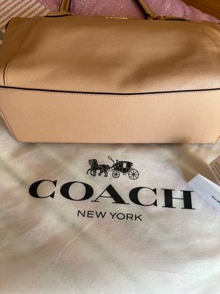 Bolso Tote COACH, piel,original, a estrenar 