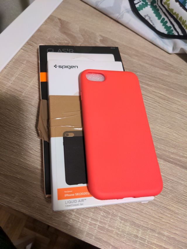 2 fundas iPhone SE 2020/22+ cristales templados