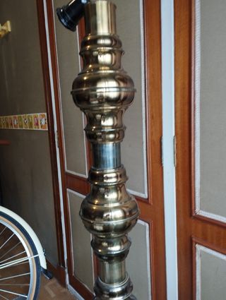 pie de lampara antiguo metal