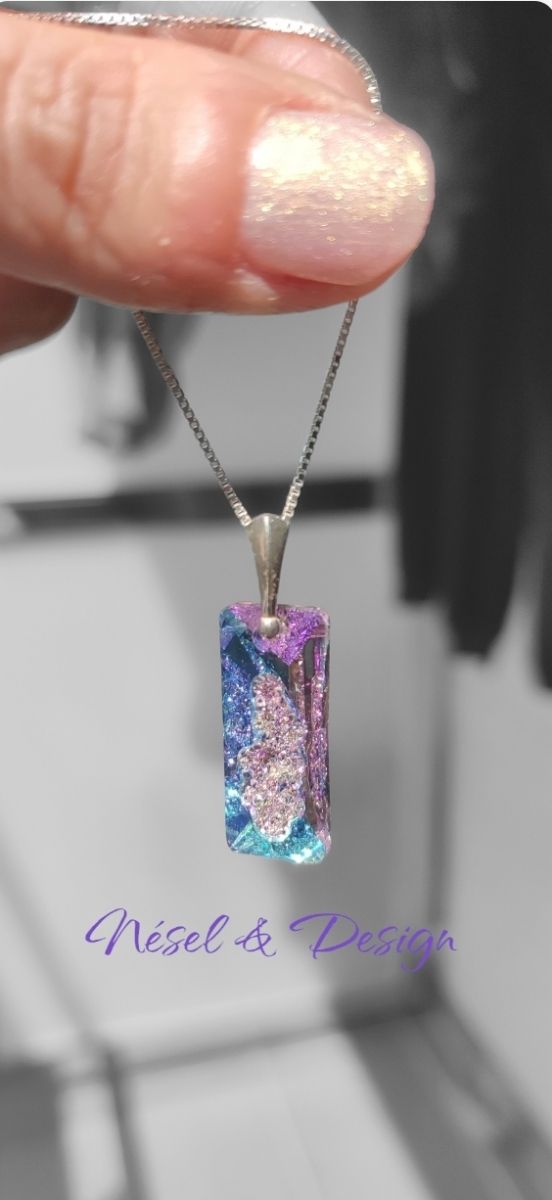 Colgante Precioso SWAROVSKI.