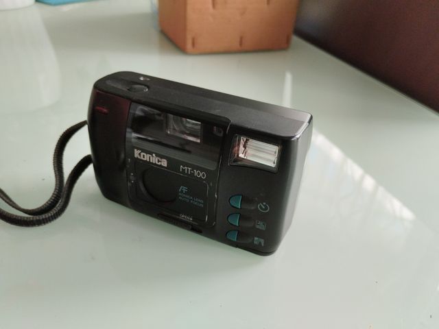 cámara automática konica MT100