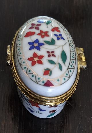 pastillero de porcelana 