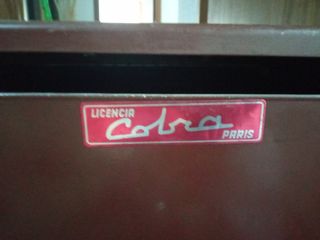 Estufa antigua de gas butano. Otsein.