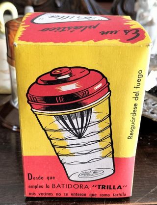 antiguo exprimidor vintage 