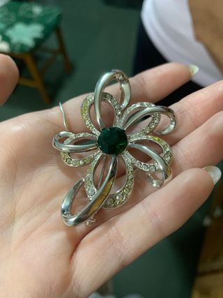 Broche flor
