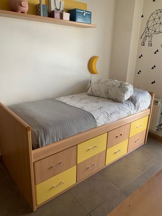 Dormitorio juvenil de roble y haya