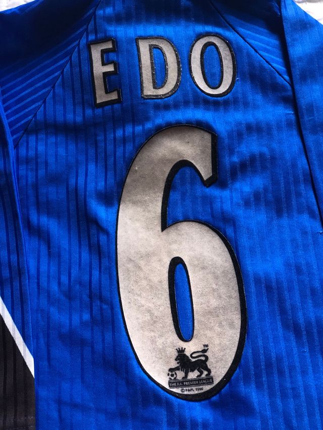 Tercera equipacion del Manchester united 96/97