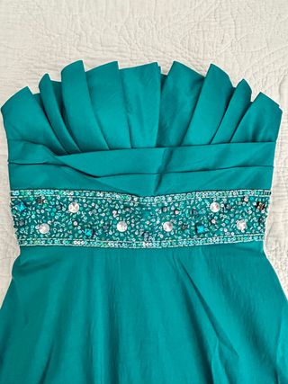 Vestido de fiesta con pedrería