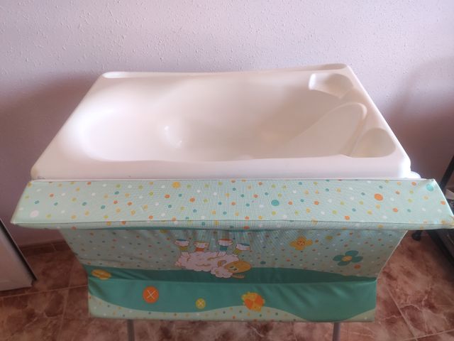 BAÑERA Y CAMBIADOR BEBE