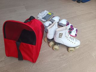 Patines cuatro ruedas + complementos