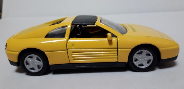 Coche miniatura Ferrari 348 TS