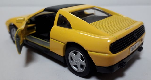 Coche miniatura Ferrari 348 TS