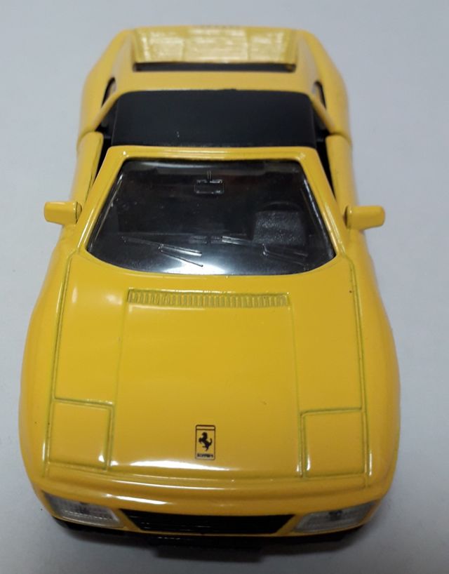 Coche miniatura Ferrari 348 TS