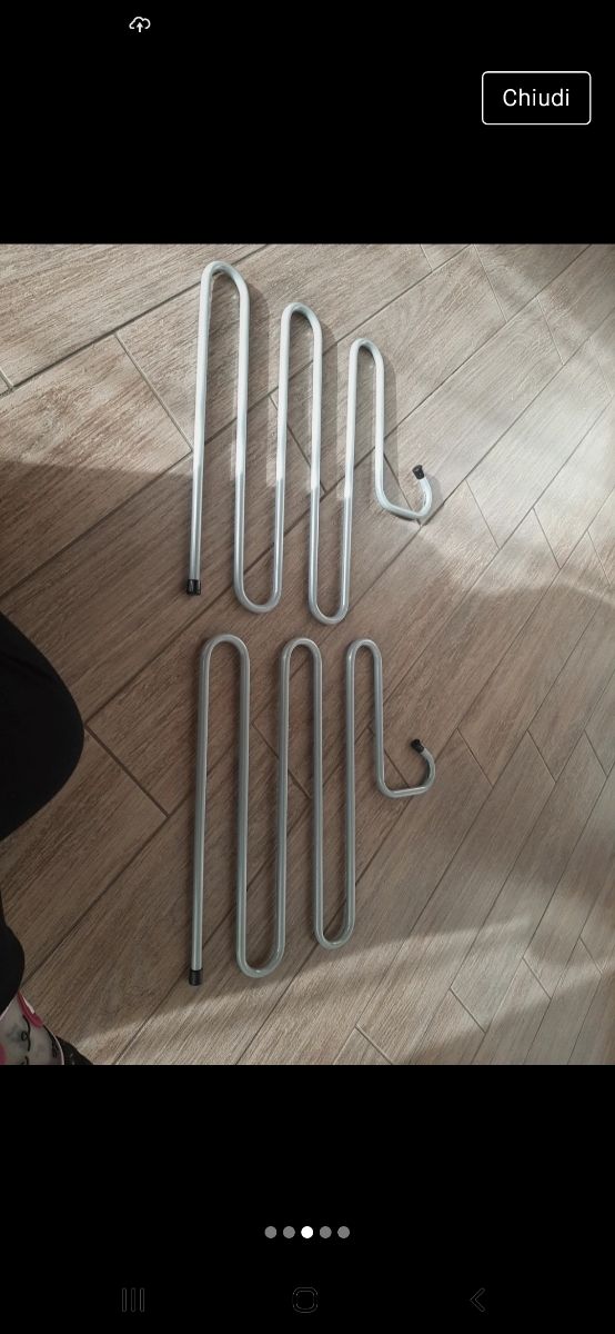 Due appendini per pantaloni in metallo ikea