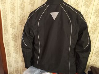 dos abrigos cortos de zorros talla como L 