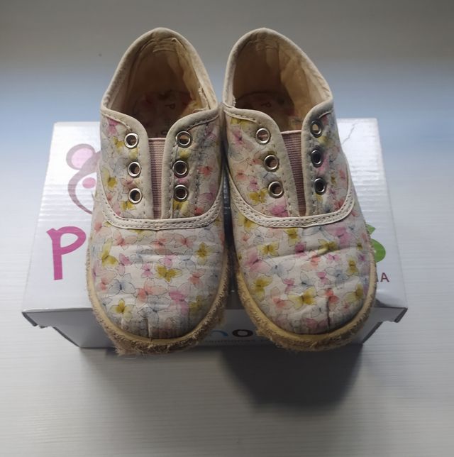 Alpargatas bebé niña de Pisamonas