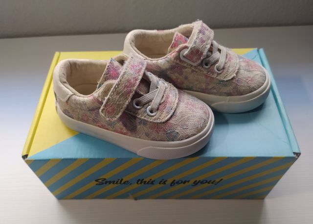 Zapatillas bebé niña de Chetto