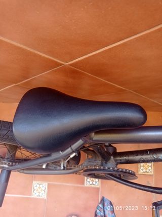 bicicleta estilo BMX