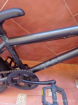 bicicleta estilo BMX