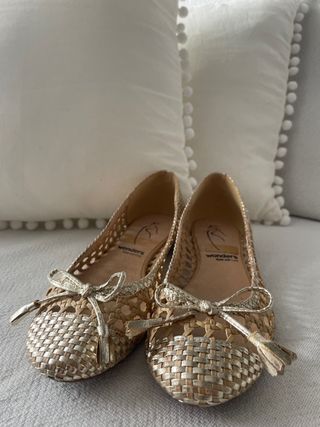 Bailarinas doradas marca Wonders