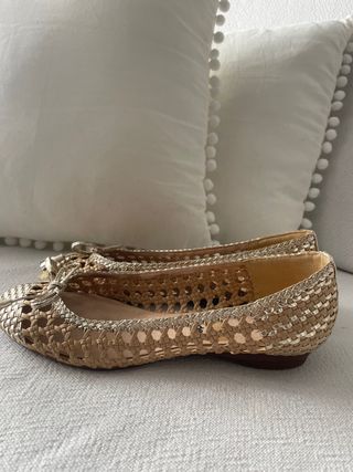 Bailarinas doradas marca Wonders