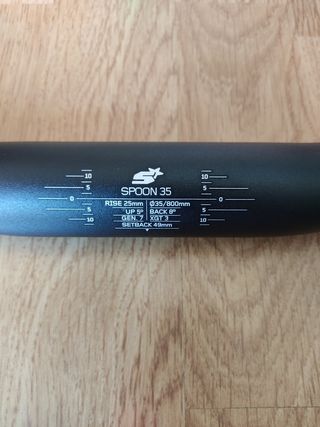 Manillar Spank Spoon de 35x800mm+Puños XLC. Nuevos