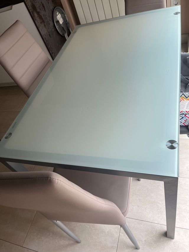 CONJUNTO MESA Y SILLAS COCINA