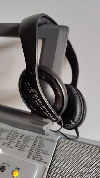 teclado Yamaha E323 psr