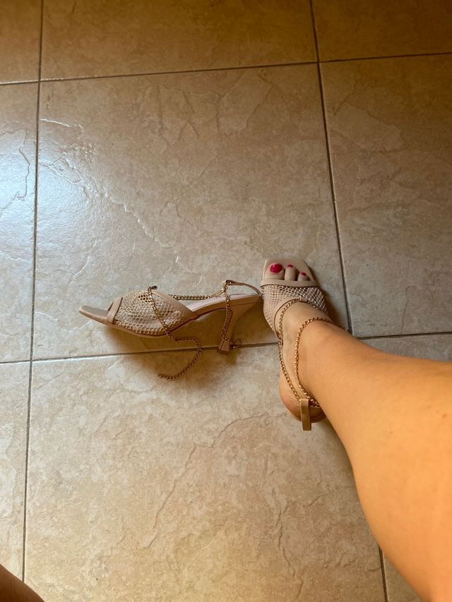 Sandalia beig