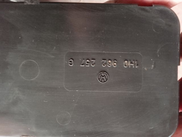 bomba vacío cierre golf mk3