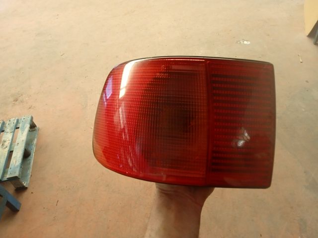 piloto trasero Audi A8 d2