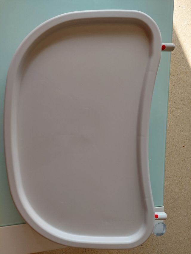 Trona multifuncional