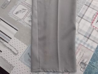 Pantalón con goma. Muy vestido. talla 54