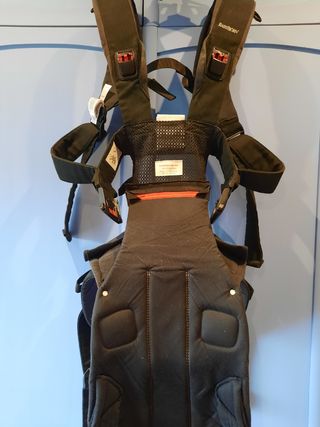 Mochila portabebés + manta