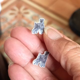 Originales pendientes de botón de perro Schnauzer