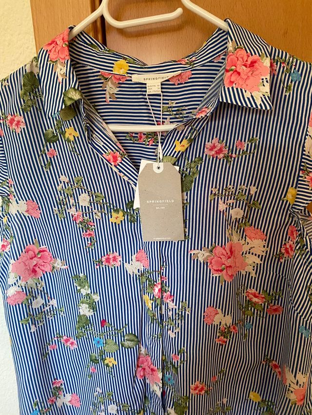 Blusa estampado flores talla M Springfield