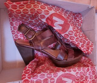 Sandalias marrones número 38