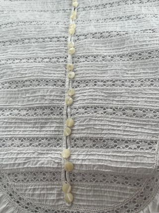 Antiguo camisón de algodón