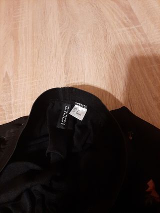 falda gasa larga,abertura a los dos lados