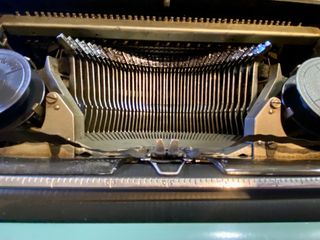 OLIVETTI STUDIO 44 Máquina de escribir 1952