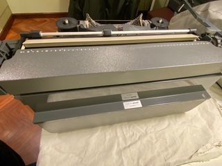 OLIVETTI LINEA 98 Máquina de escribir 1972