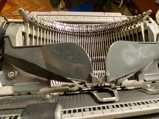 OLIVETTI LINEA 98 Máquina de escribir 1972